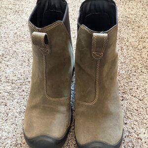Keen Greta Chelsea Women's Boots in Dark Olive Size 11